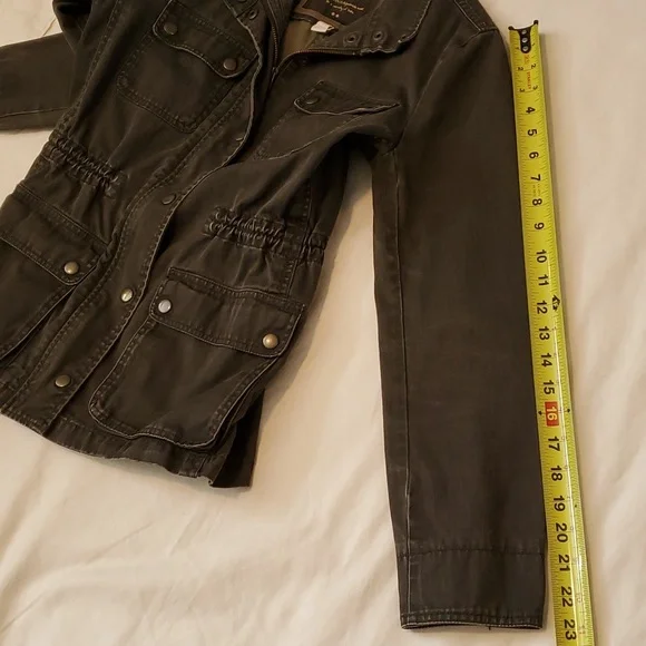 J. Crew Jacket cinch waist olive green color size xs - Picture 9 of 11
